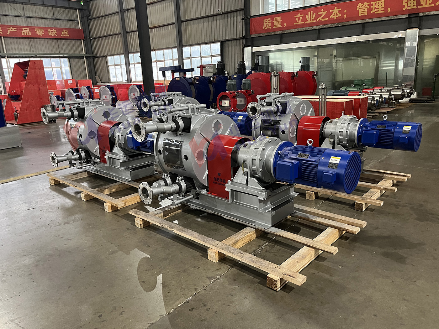 合肥華運(yùn)機(jī)械完成某集團(tuán)定制大流量軟管泵制造，彰顯智造實(shí)力
